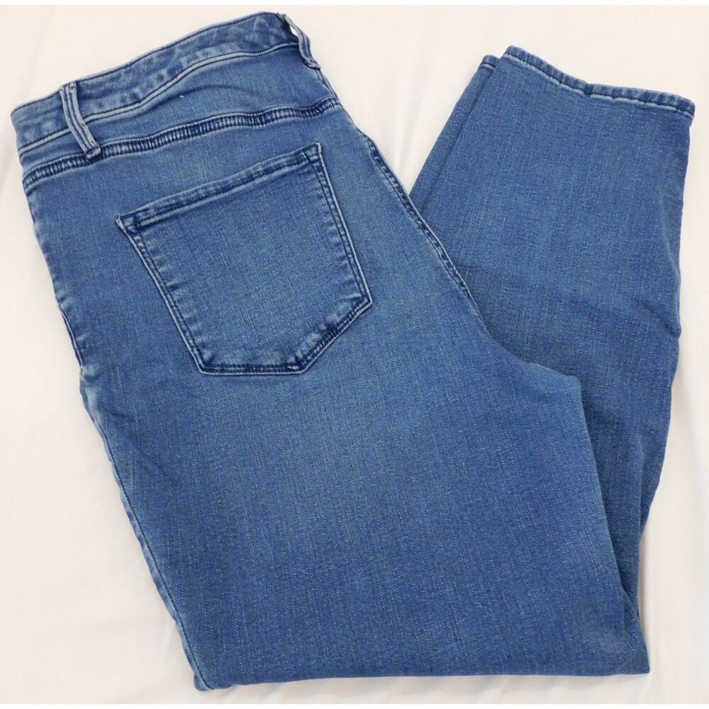 Women's Size 14 Pre-Owned Pair of Talbots Jegging Crop Jeans Med Wash